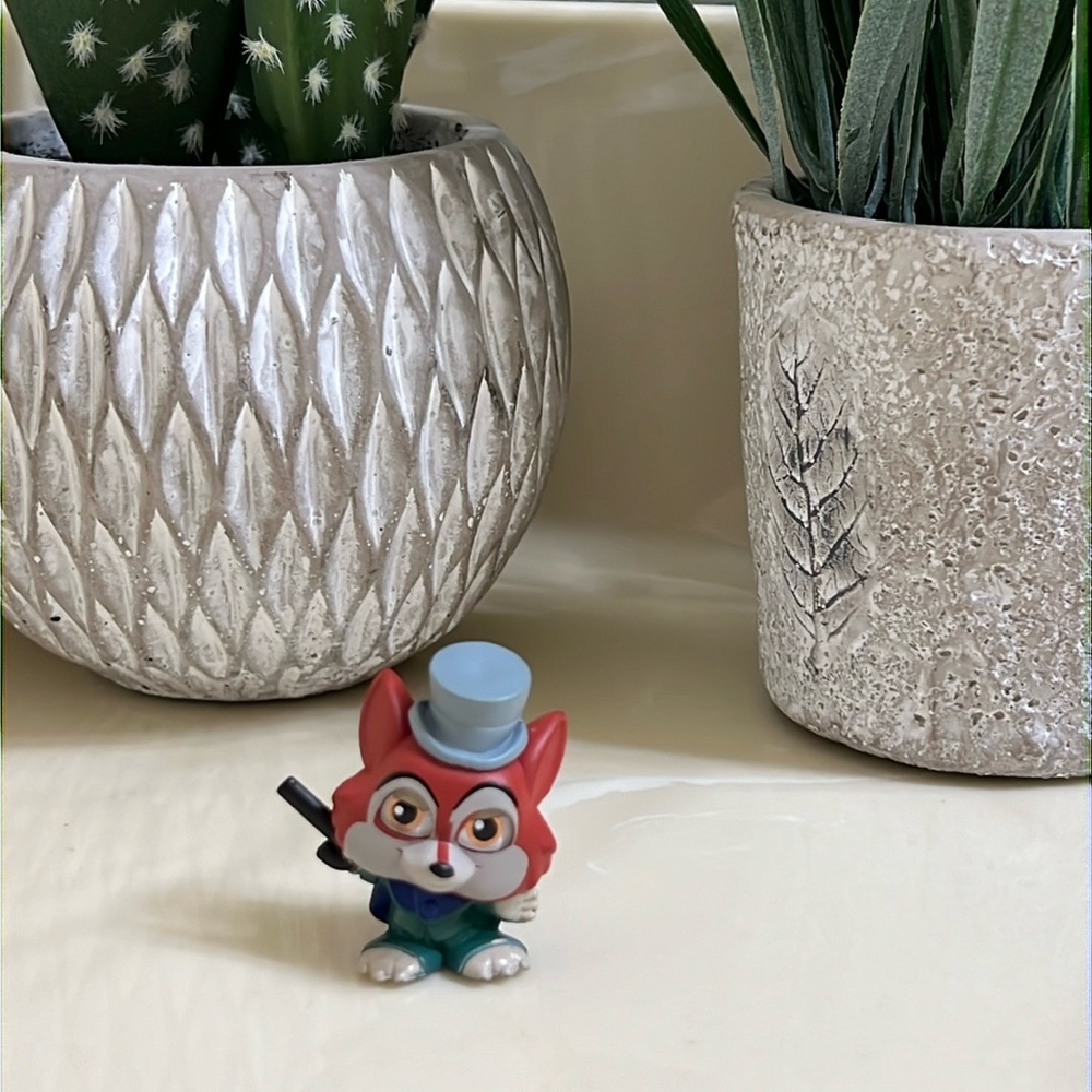 Disney Doorables Series 10 Honest John